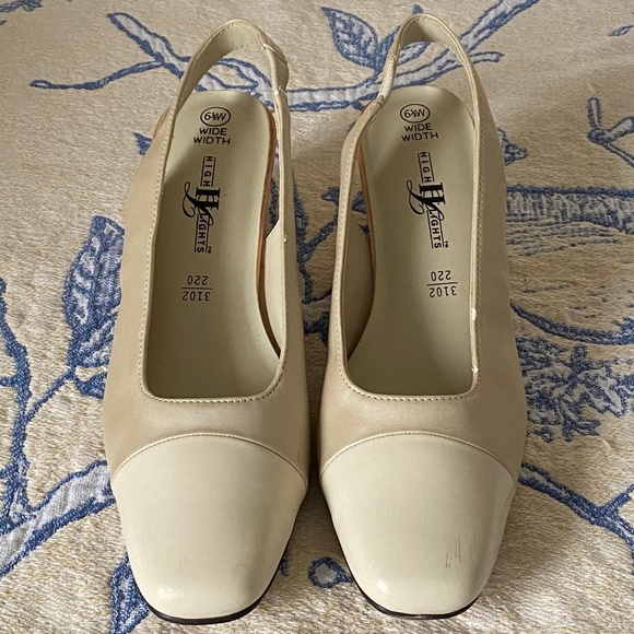 Highlights I Payless I Christy I Slingbacks I Bone - Picture 6 of 16